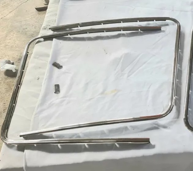 Par De Frisos Borracha Parabrisa E Vigia Do Corcel Original